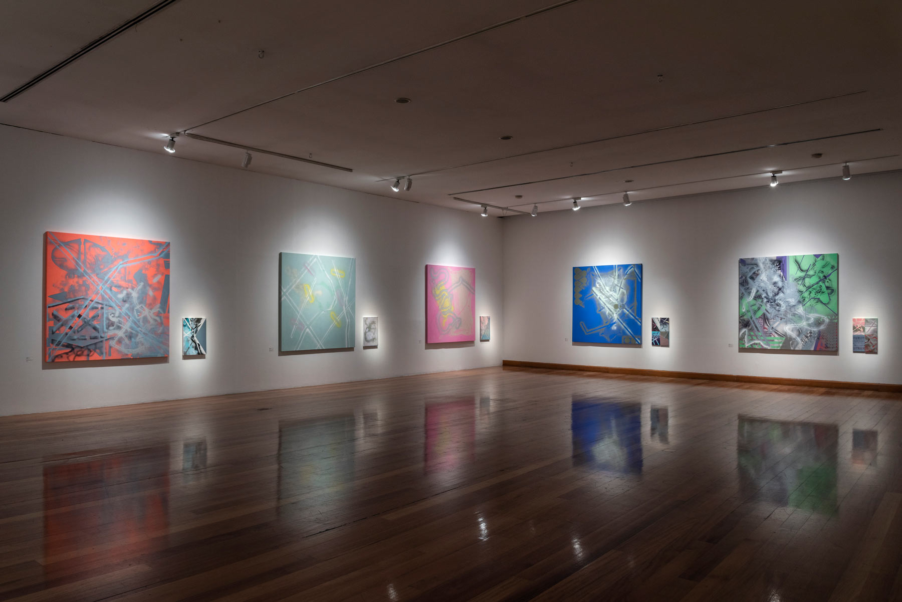 Museo Artes Visuales - MAVI, base acrílica, spray acrilico y metalico sobre tela 180 x 180 + 60 x 40 cms, 2019