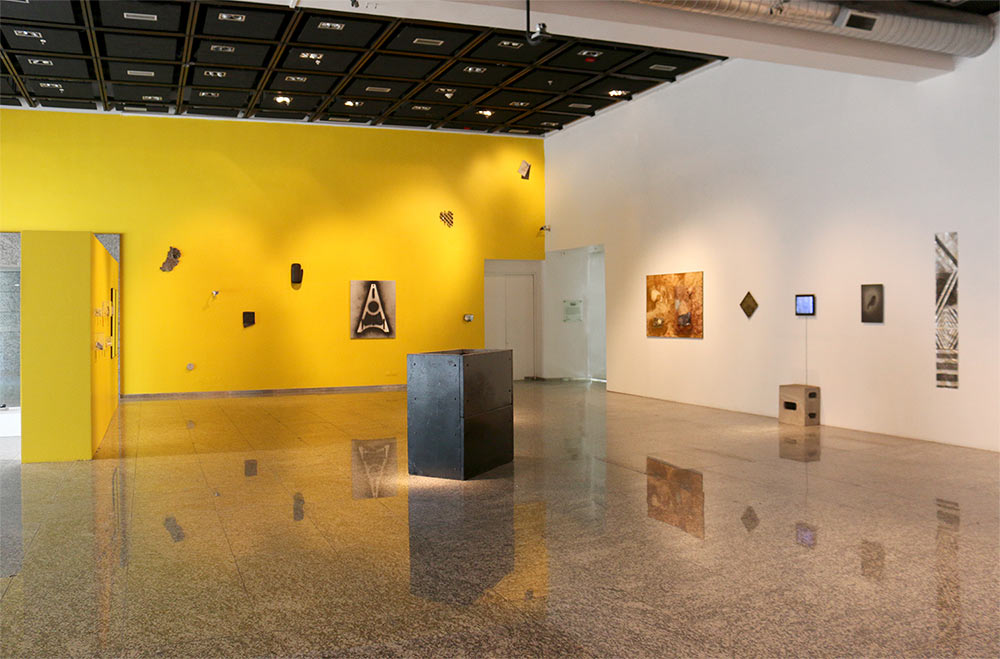 FRENO Y ACELERACIÓN, exposición en sala CCU, vista general, dimensiones variables, 2014-5.